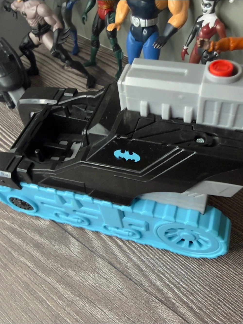 Batman & Villains Action Figure Lot w/ Bat Tank Cycle Bane Harley Quinn
